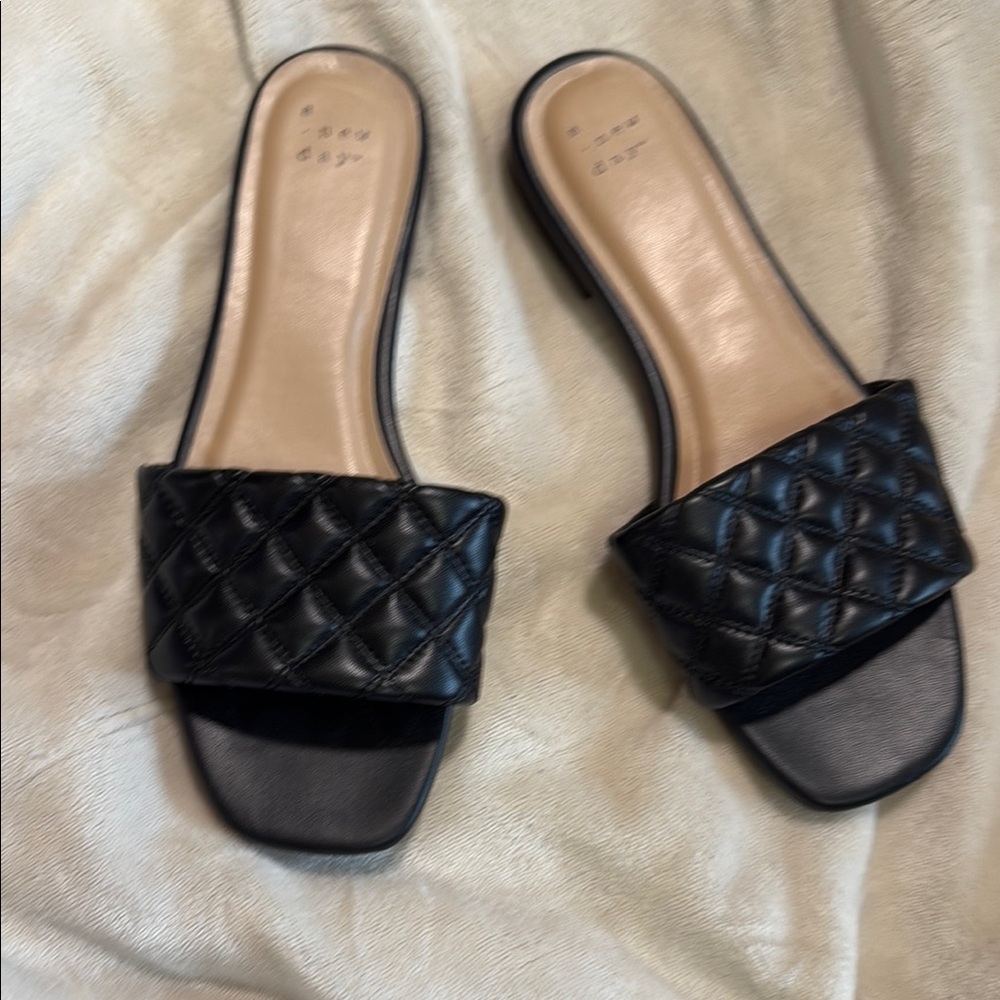 A New Day Black Quilted Sandals with Luxe Comfort